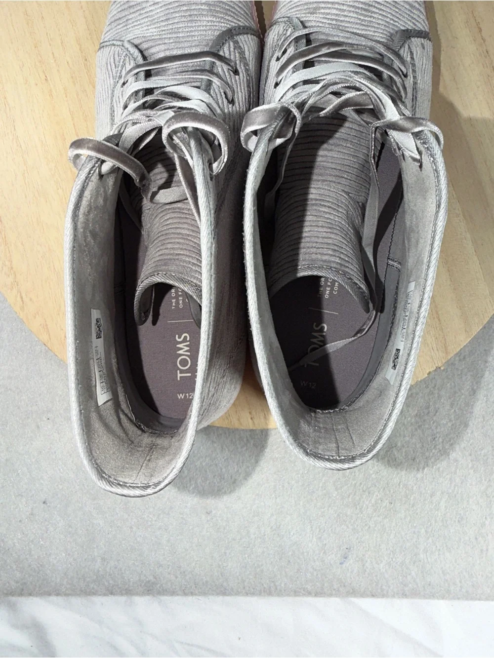 Toms Camarillo Womens 12 Grey Corduroy Velvet Lace Pink Rubber Sole Sneaker Boot